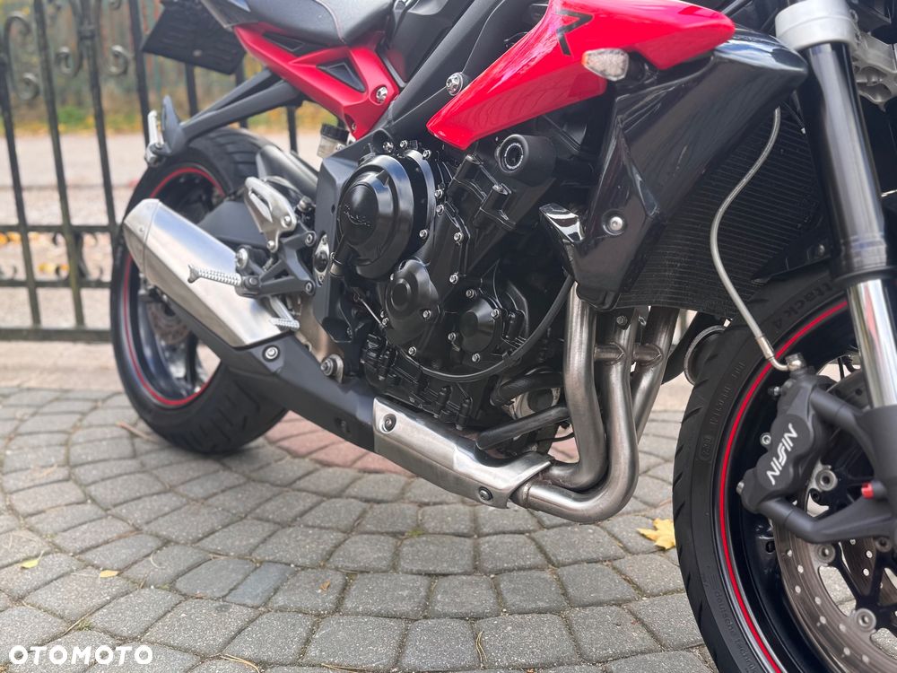 Triumph Street Triple - 12