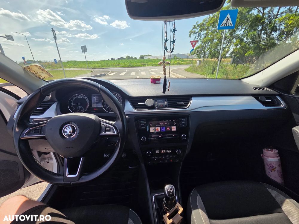 Skoda RAPID 1.6 TDI Style - 8