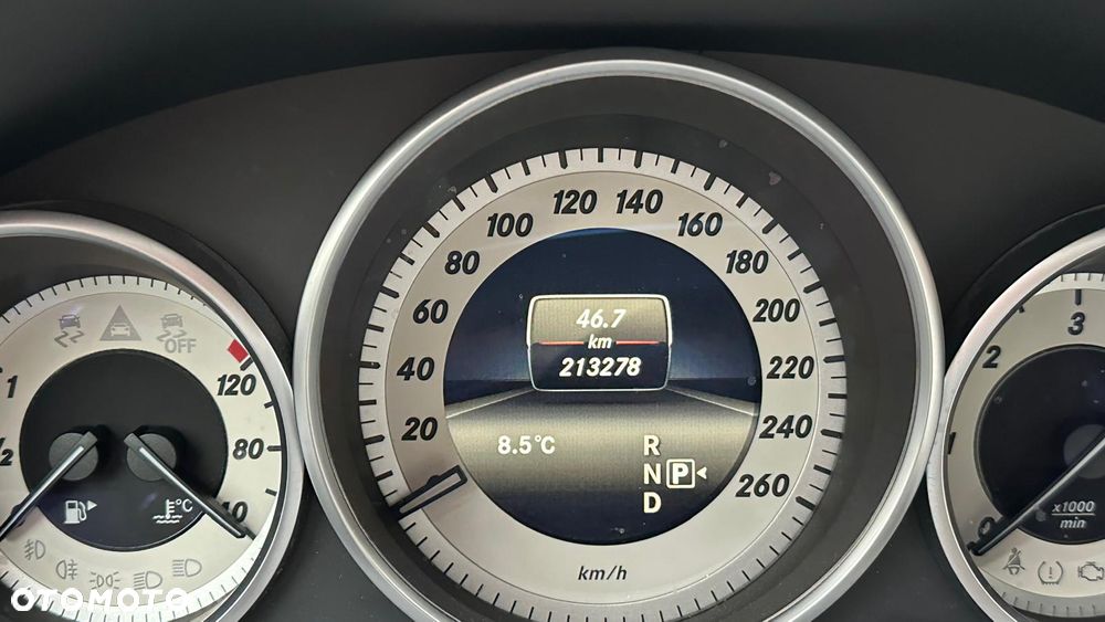 Mercedes-Benz Klasa E 220 BlueTEC BlueEFFICIENCY Edition - 9