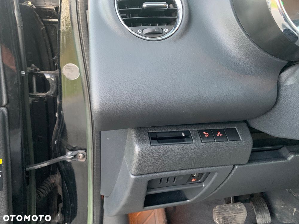 Peugeot 3008 1.6 Premium - 26