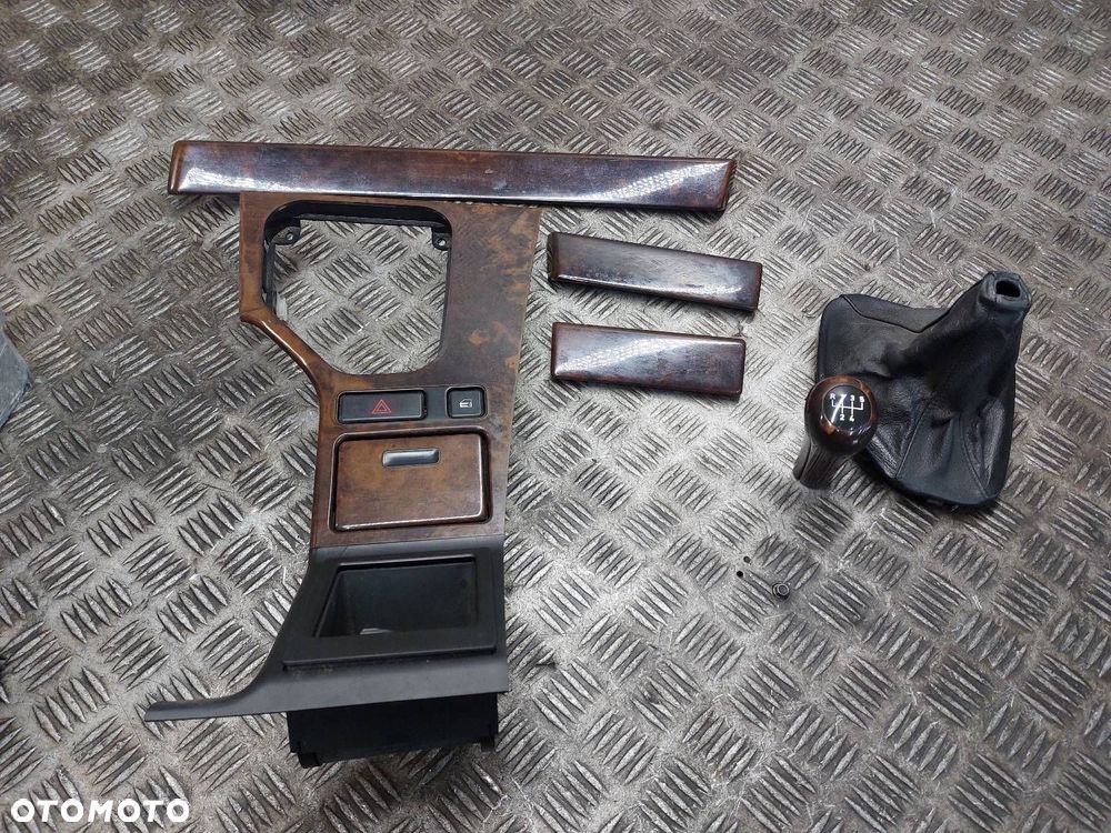 DEKORY LISTWY OZDOBNE KOMPLET MIESZEK GAŁKA BMW E39 8211427 8211429 - 1