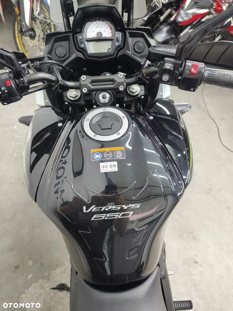 Kawasaki Versys 650 - 12