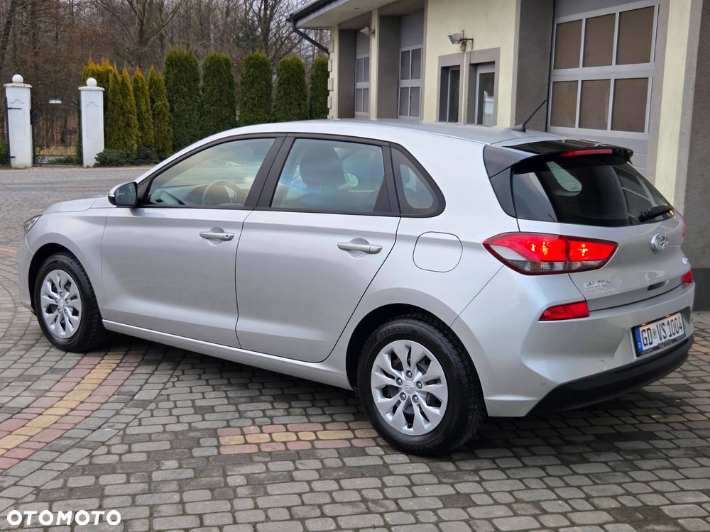 Hyundai i30 1.4 Select - 12