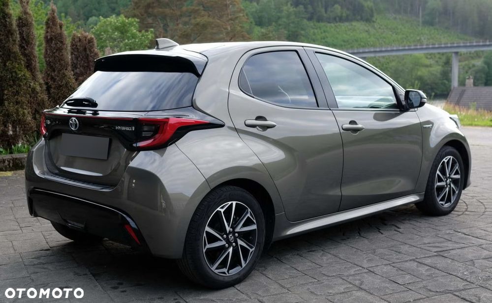 Toyota Yaris Hybrid 1.5 Selection Style - 4