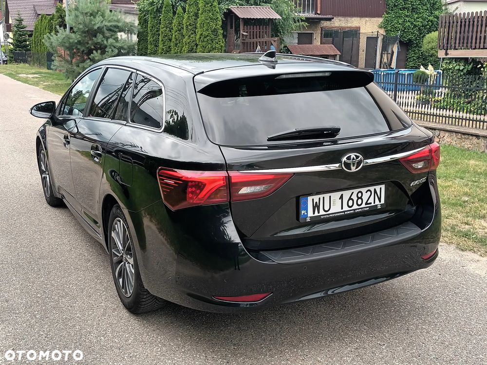 Toyota Avensis 2.0 D-4D Prestige - 6