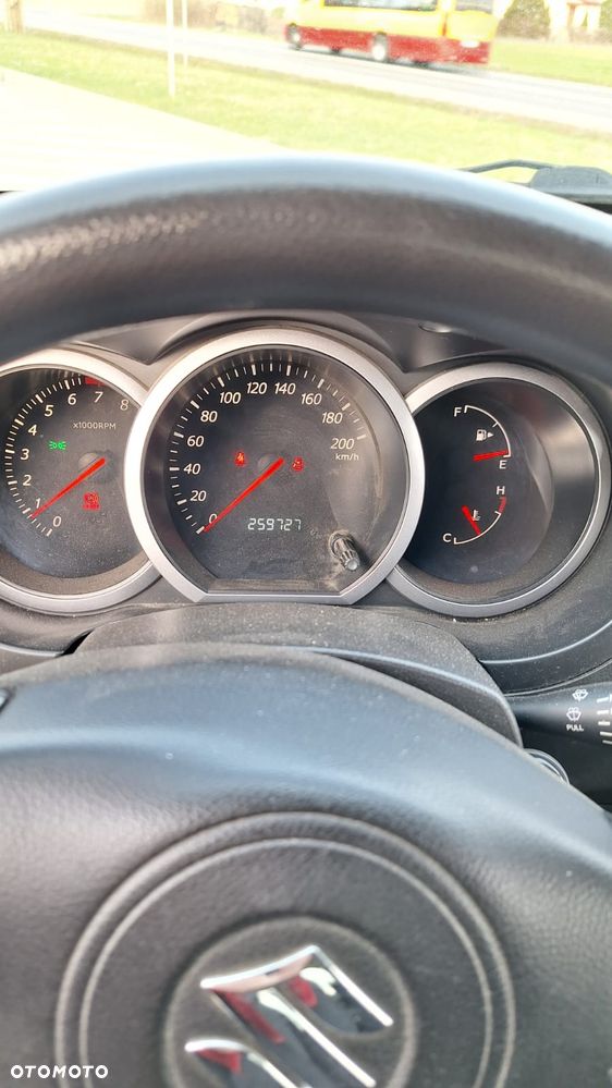 Suzuki Grand Vitara 1.6 - 5