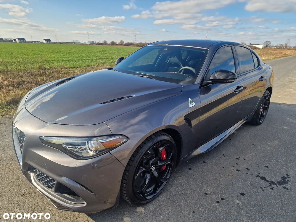 Alfa Romeo Giulia 2.9 V6 Bi-Turbo AT8 Quadrifoglio - 5