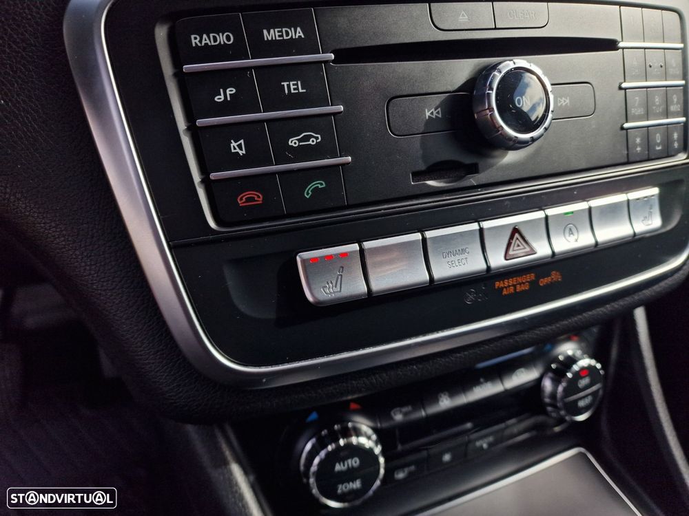 Mercedes-Benz CLA 200 Urban Aut. - 27