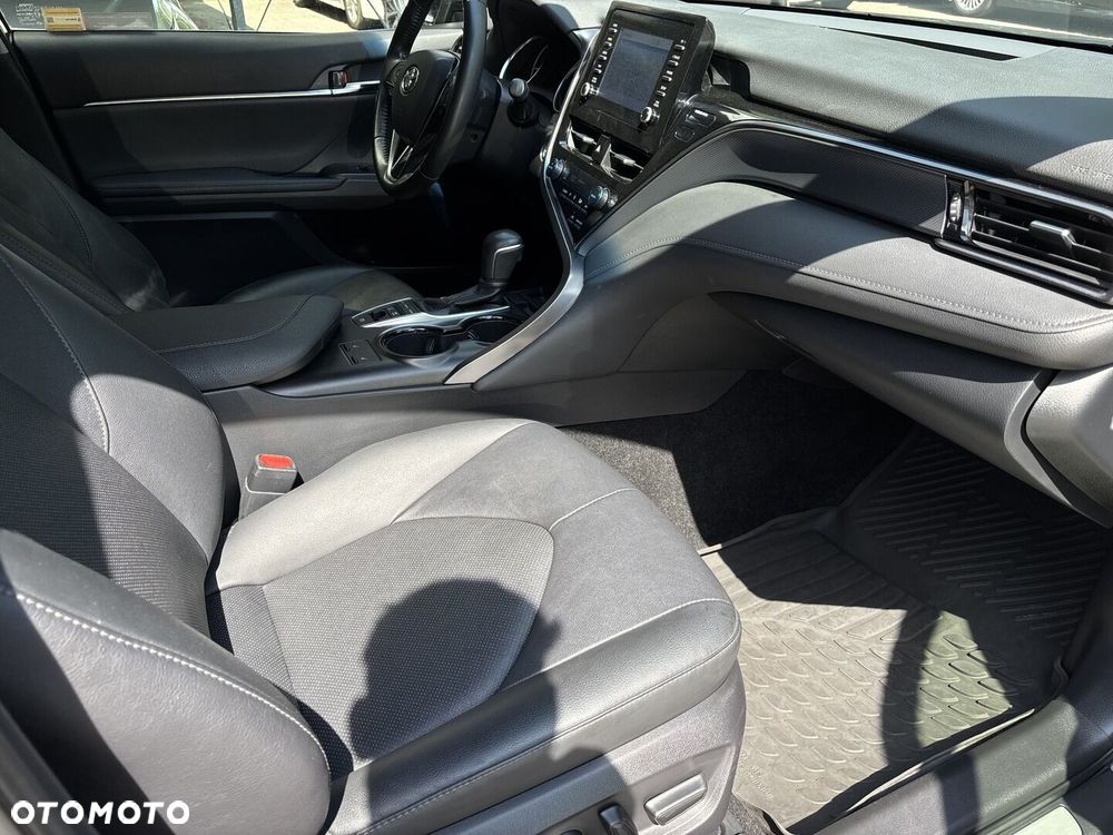 Toyota Camry 2.5 Hybrid Comfort CVT - 15