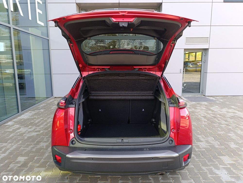 Peugeot 2008 PureTech 100 Allure S&S BVM6 - 8