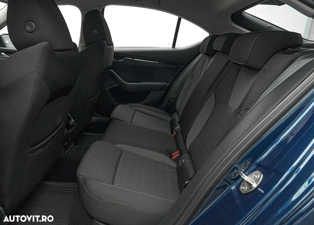 Skoda Octavia 2.0 TDI DSG Style - 15