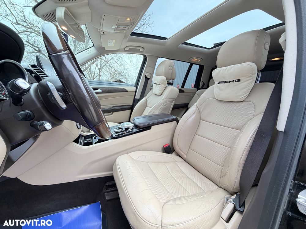 Mercedes-Benz GLS - 33