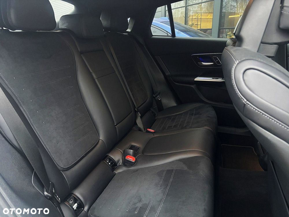 Mercedes-Benz GLC - 9