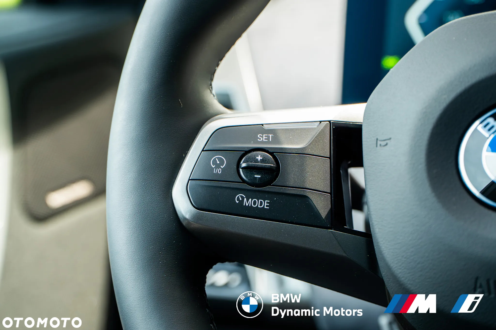 BMW iX xDrive45 - 28