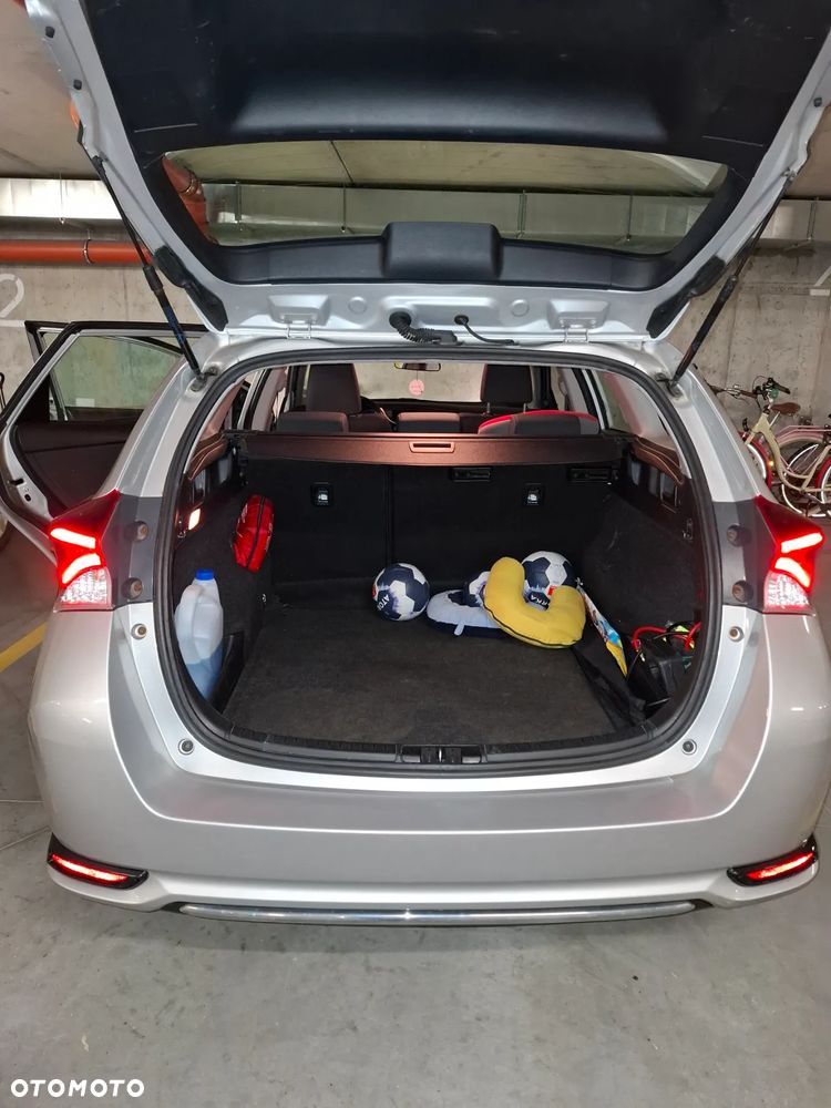 Toyota Auris 1.6 Luna - 13