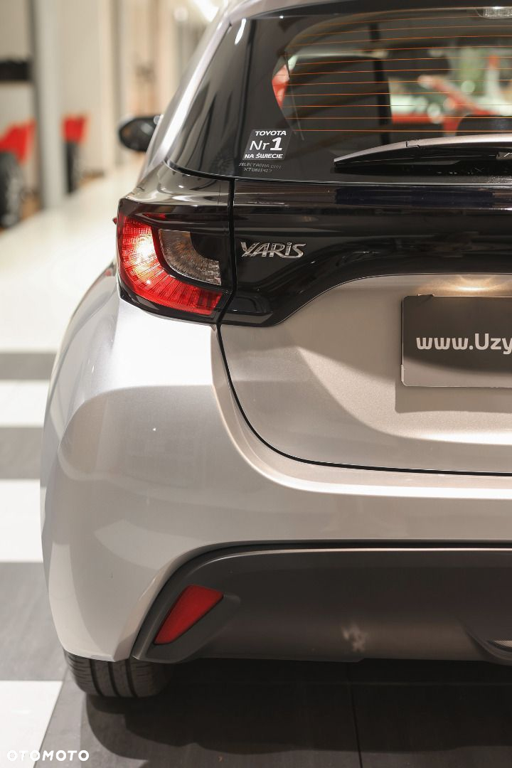 Toyota Yaris - 33