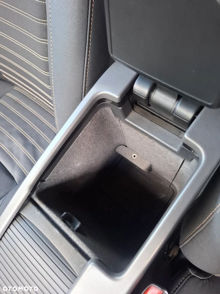 Volvo V50 1.6D Momentum - 13
