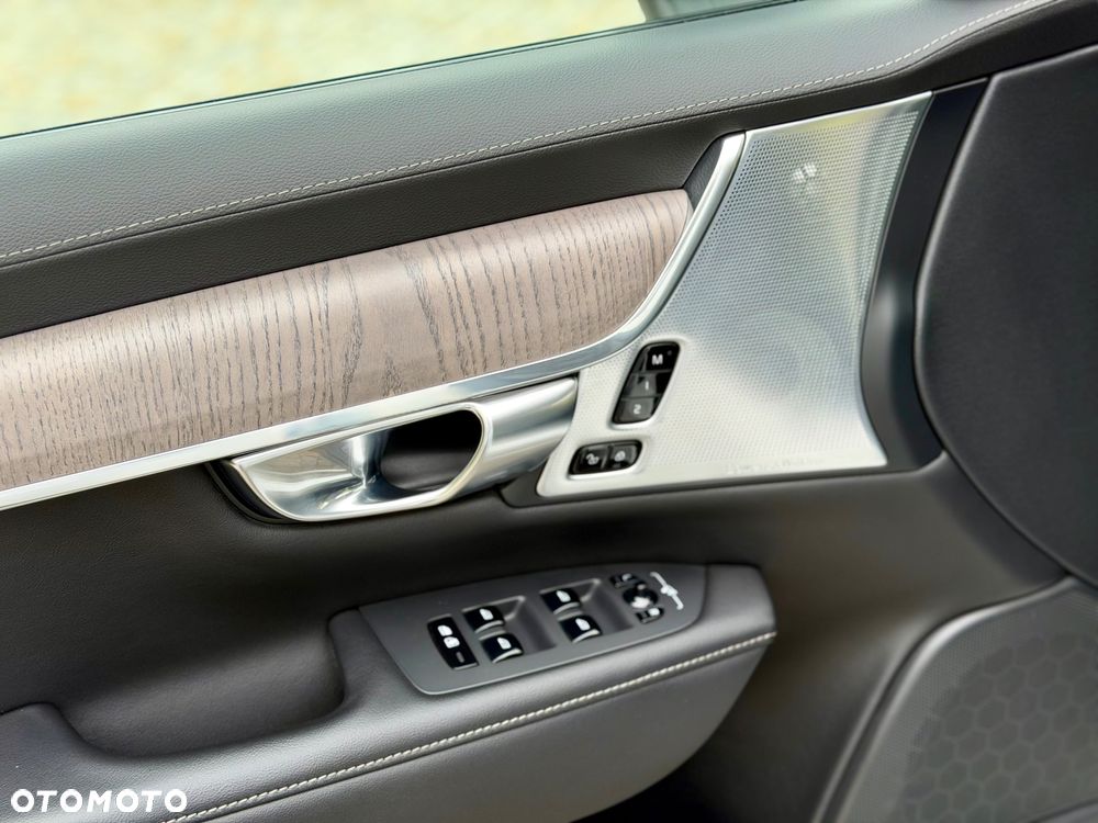 Volvo V90 Cross Country B5 D AWD Ultimate - 20