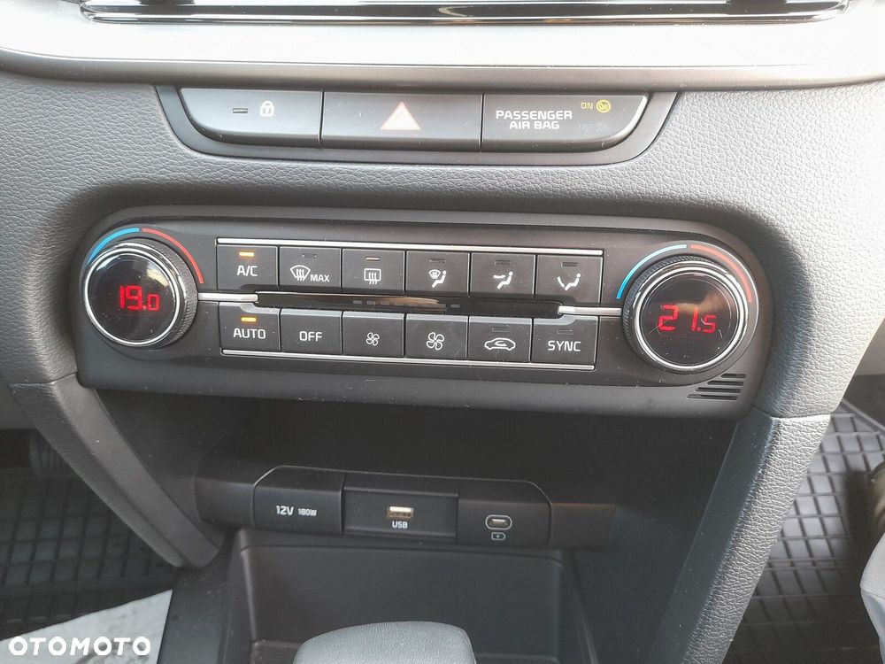 Kia XCeed 1.5 T-GDI M DCT - 28