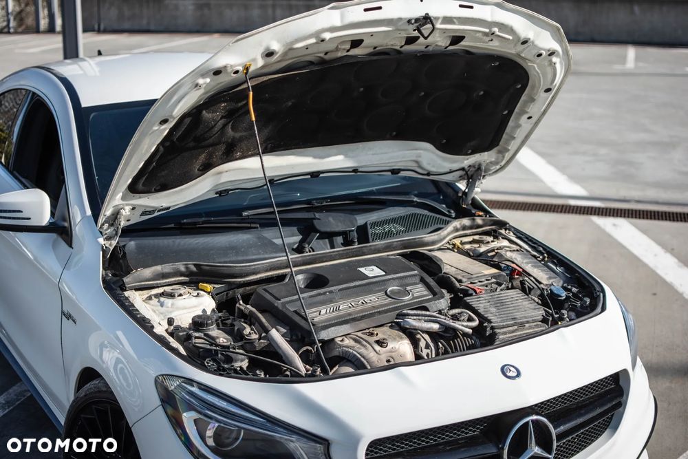 Mercedes-Benz CLA - 17