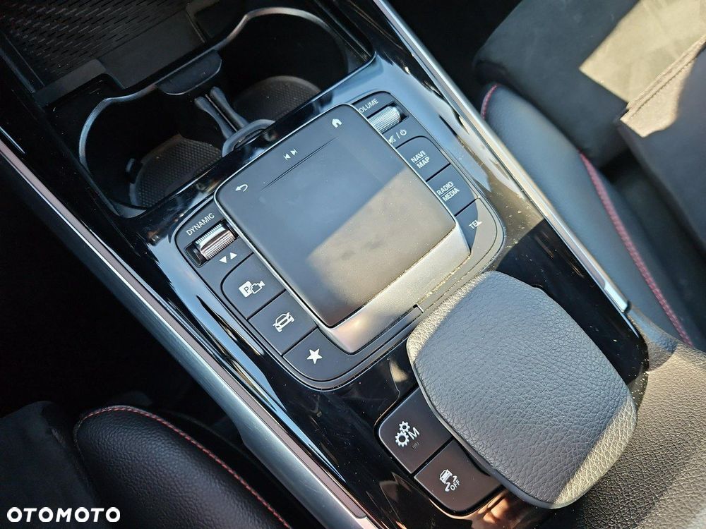 Mercedes-Benz GLB AMG 35 4-Matic - 36