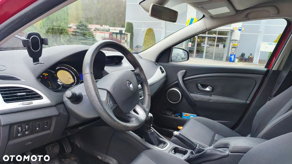 Renault Megane 1.9 dCi Privilege - 8
