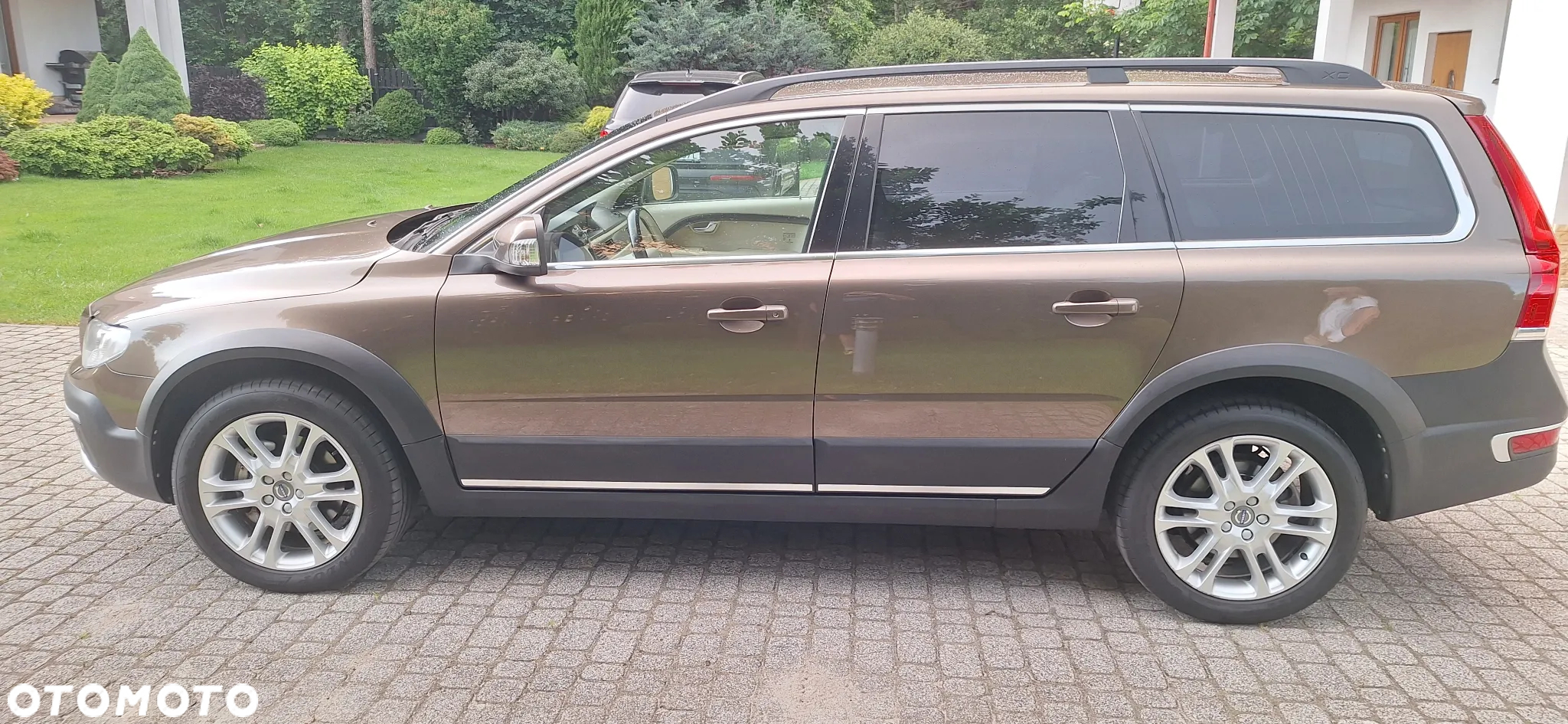 Volvo XC 70 D5 AWD Summum - 8
