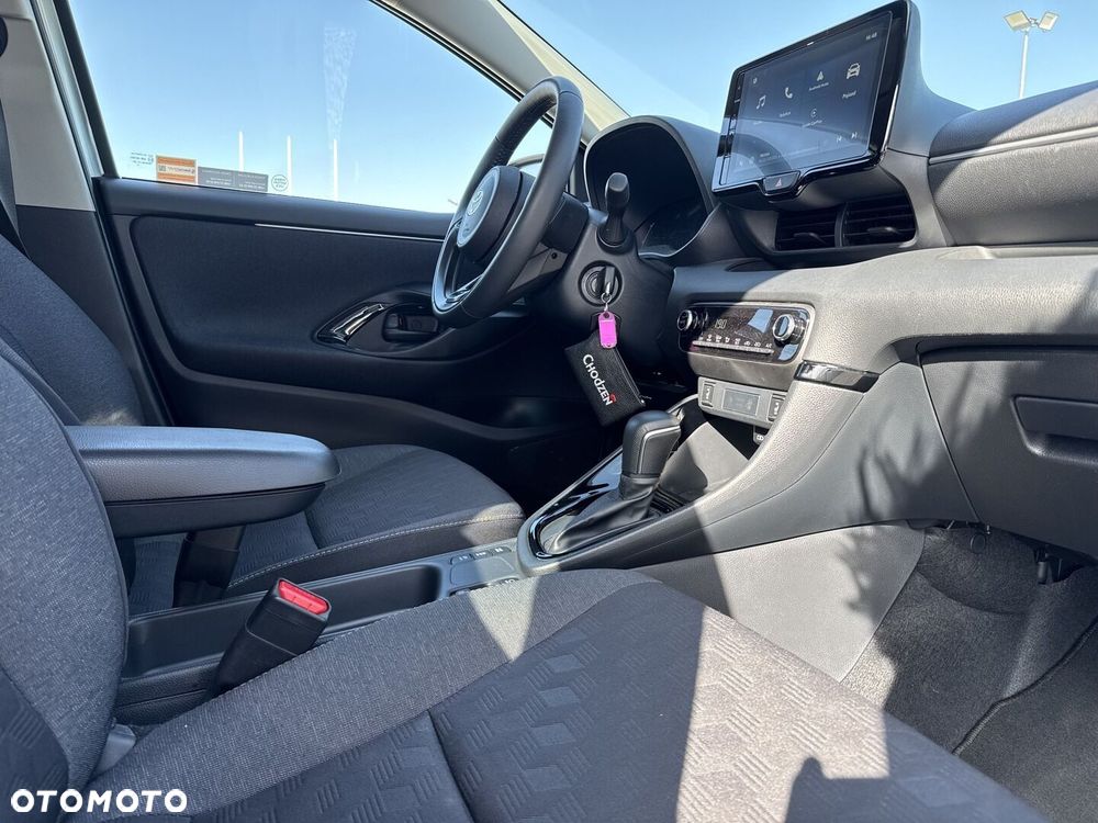Toyota Yaris Hybrid 1.5 Style - 10