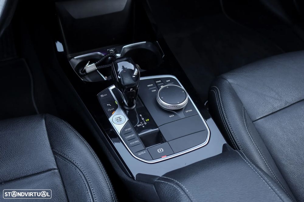 BMW 116 d Line Luxury Auto - 11