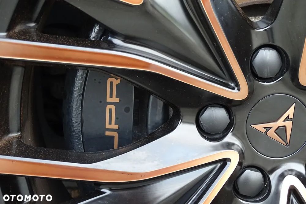 Cupra Leon Sportstourer 1.4 e-Hybrid (180 kW System) VZ CUP - 14