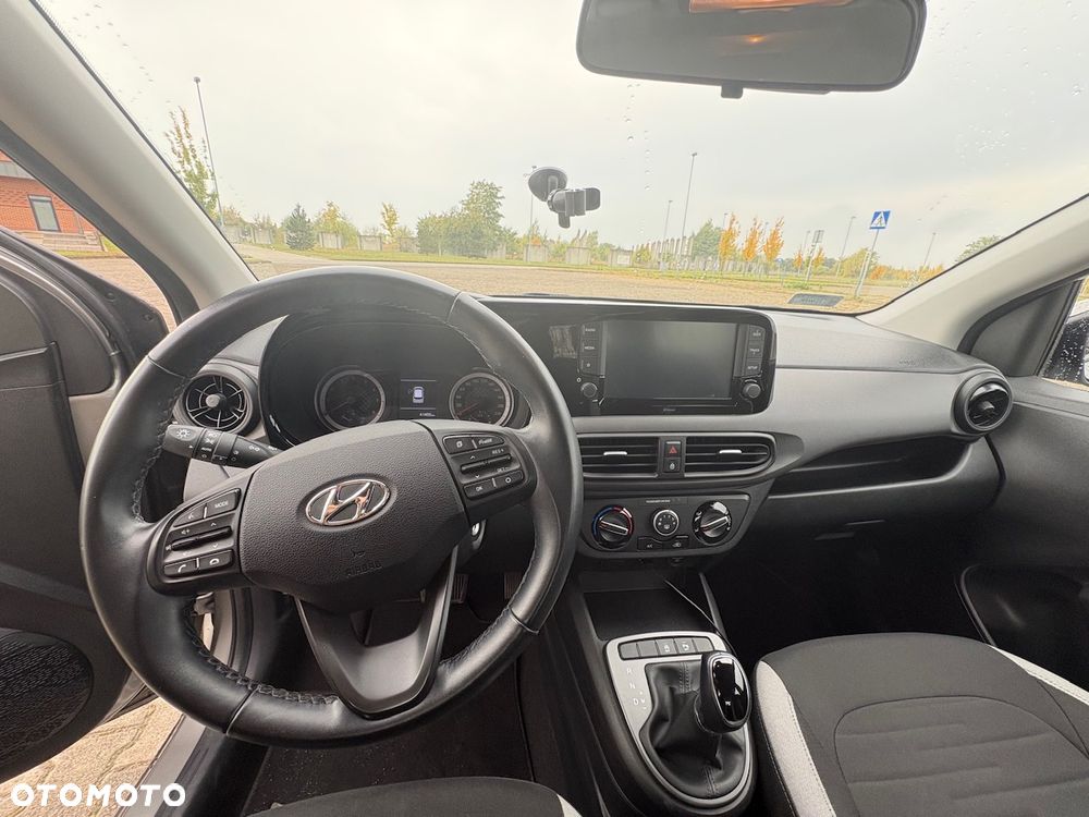 Hyundai i10 - 12