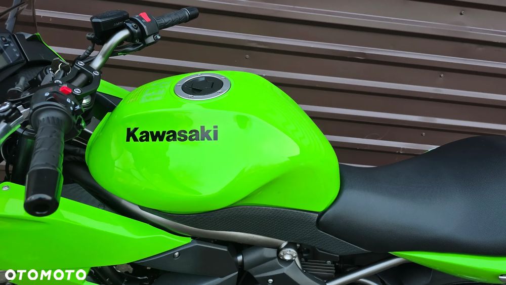 Kawasaki ER - 13