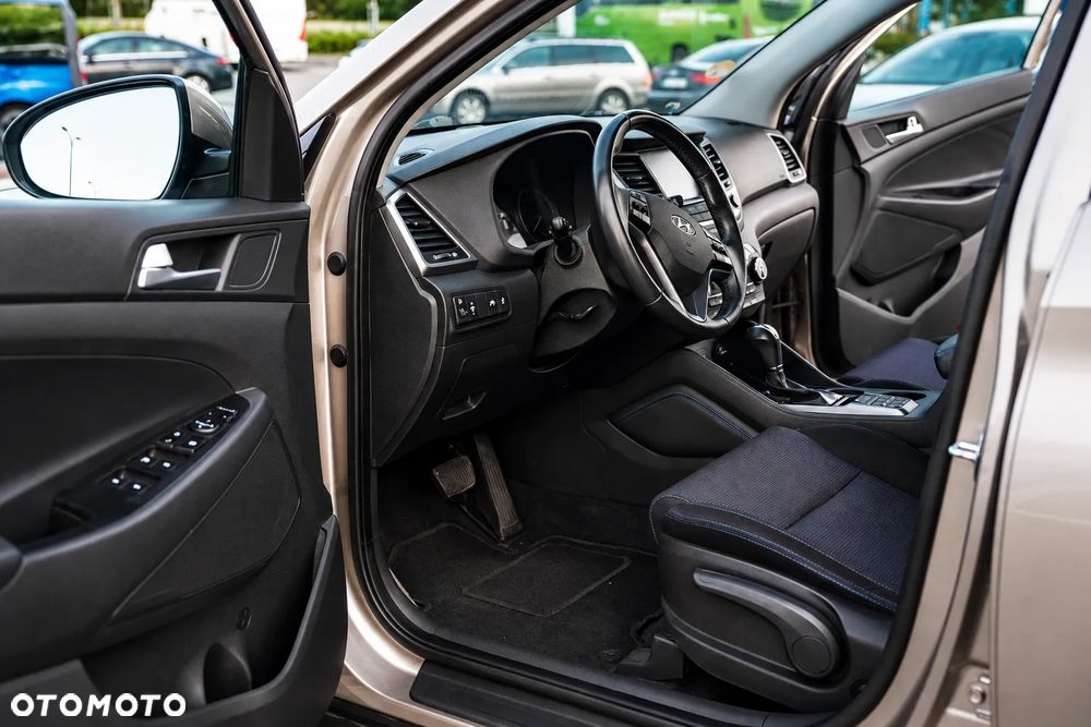 Hyundai Tucson 1.7 CRDI BlueDrive Premium 2WD DCT - 9