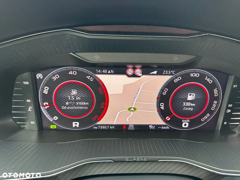 Skoda Superb 2.0 TDI SCR Sportline DSG - 30