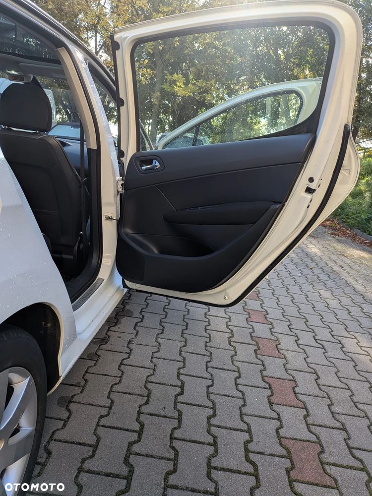 Peugeot 308 1.6 HDi Premium - 29
