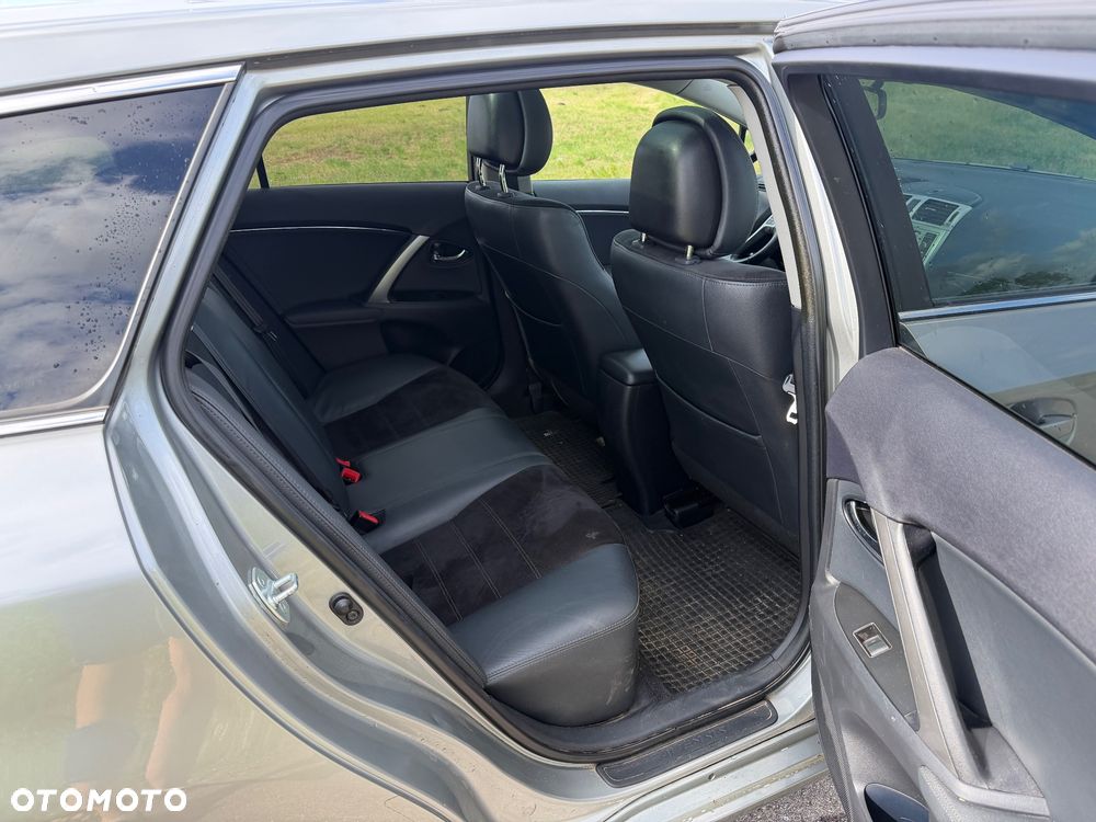 Toyota Avensis 2.0 D-4D Edition (2014) - 36