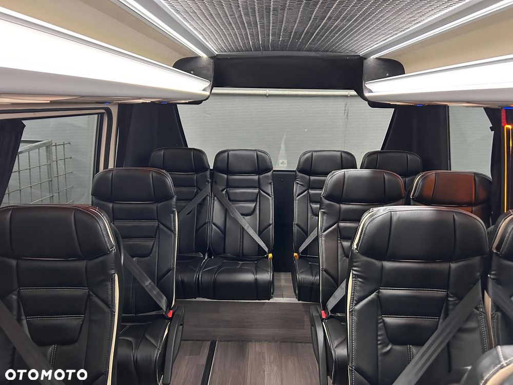 Mercedes-Benz Sprinter 519 - 24