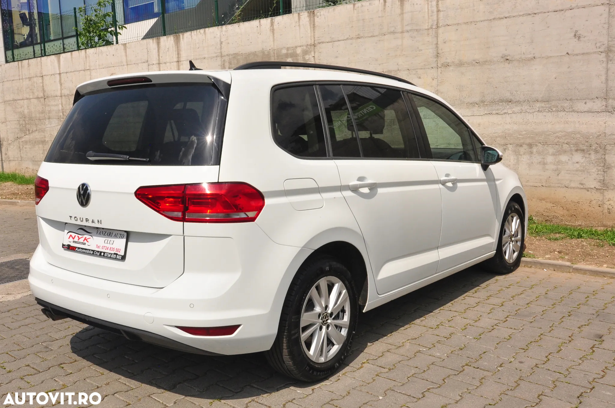 Volkswagen Touran 2.0 TDI SCR (BlueMotion Technology) DSG Comfortline - 4
