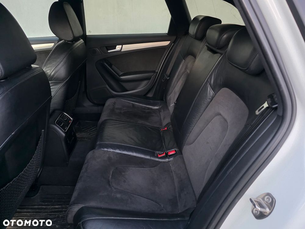 Audi A4 Avant 3.0 TDI DPF quattro S line Sportpaket (plus) - 12