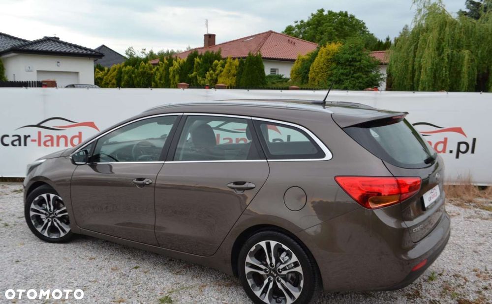 Kia Ceed - 9