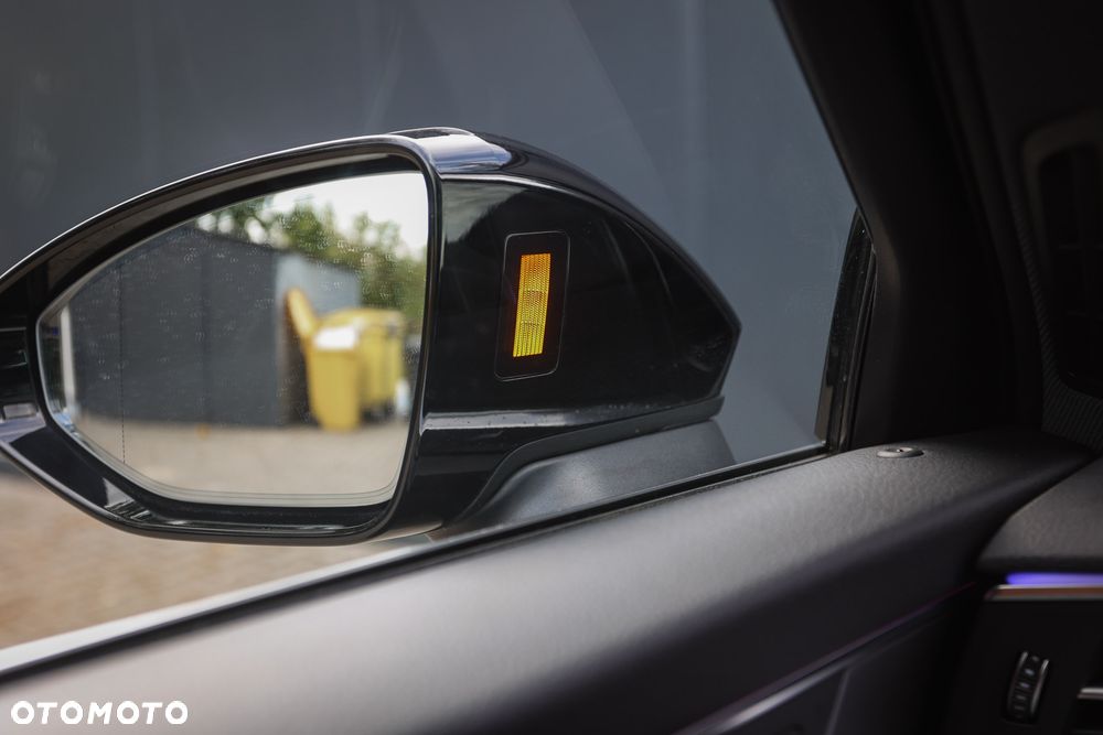 Audi A6 Avant 40 TDI quattro S tronic S line - 36