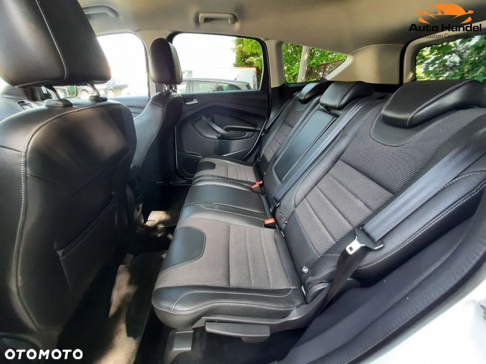 Ford Kuga 2.0 TDCi 4x2 Titanium - 32