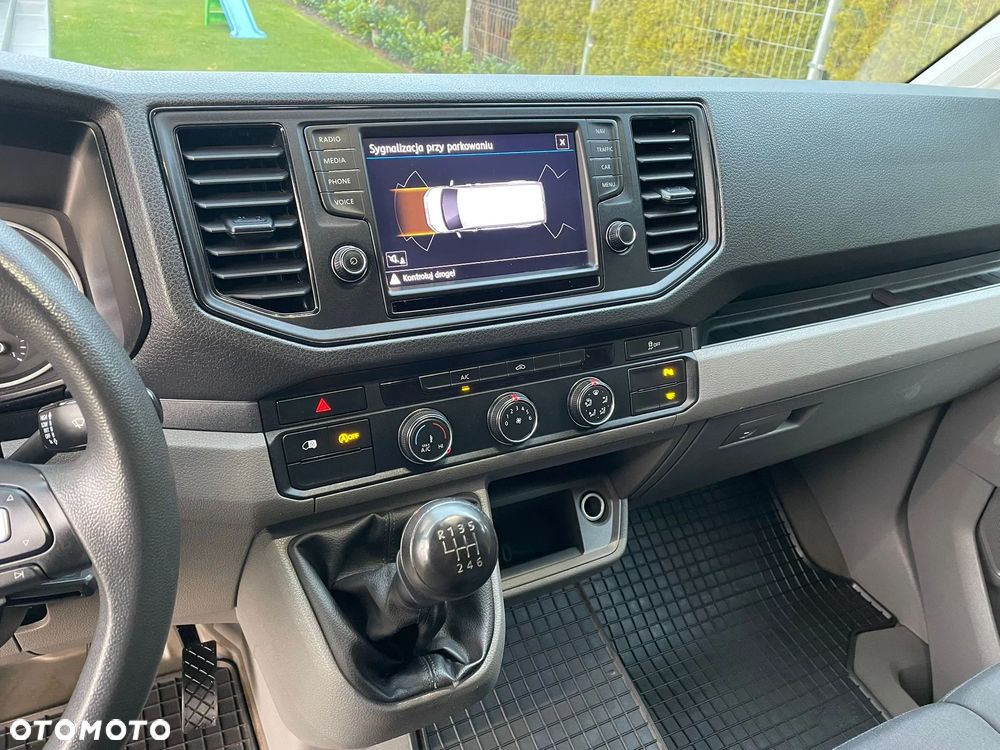 Volkswagen CRAFTER L2H2 - 18