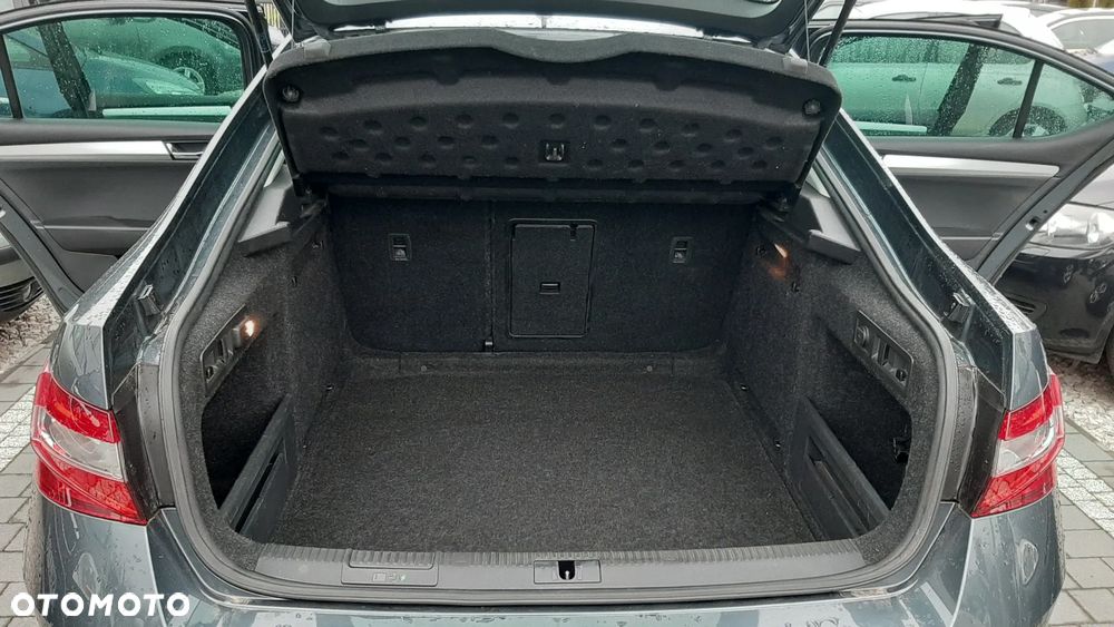 Skoda Superb 1.4 TSI ACT DSG Active - 14