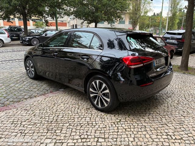 Mercedes-Benz A 250 e - 9