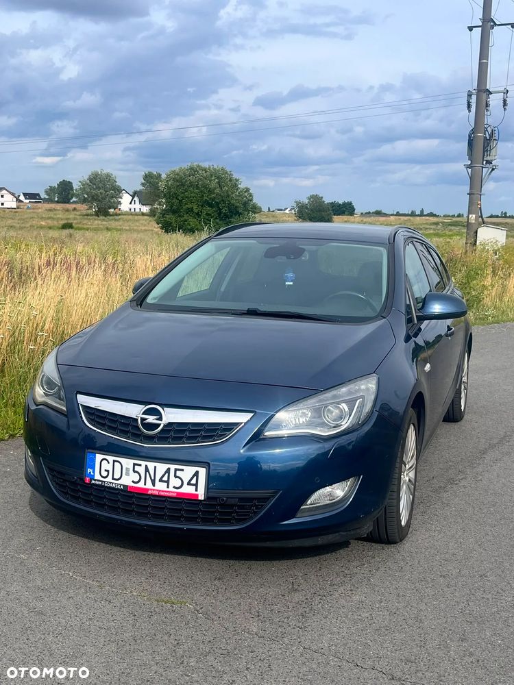 Opel Astra 1.4 T Executive - 3