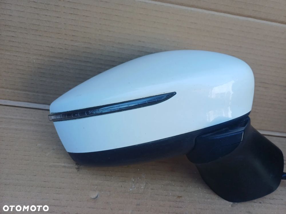 Nissan Note II E12 lusterko prawe 7pin 326G Europa 13- - 5
