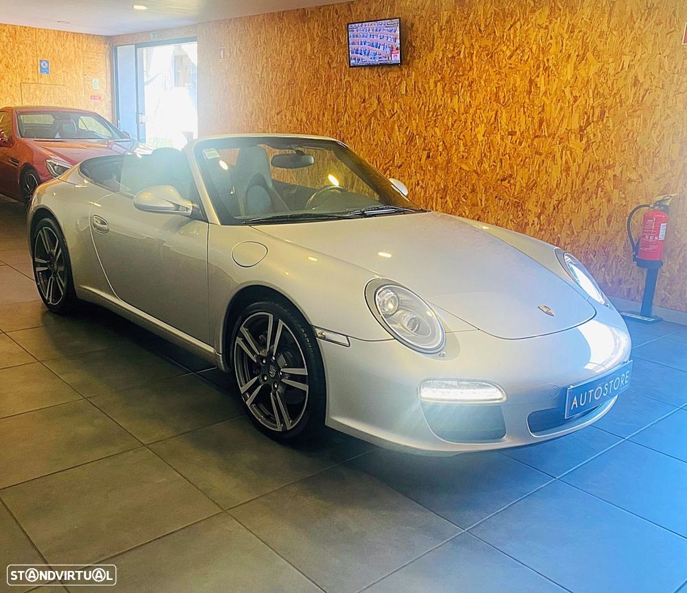Porsche 911 Série F - 5