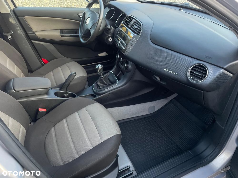 Fiat Bravo 1.4 T-JET 16V Dynamic - 13