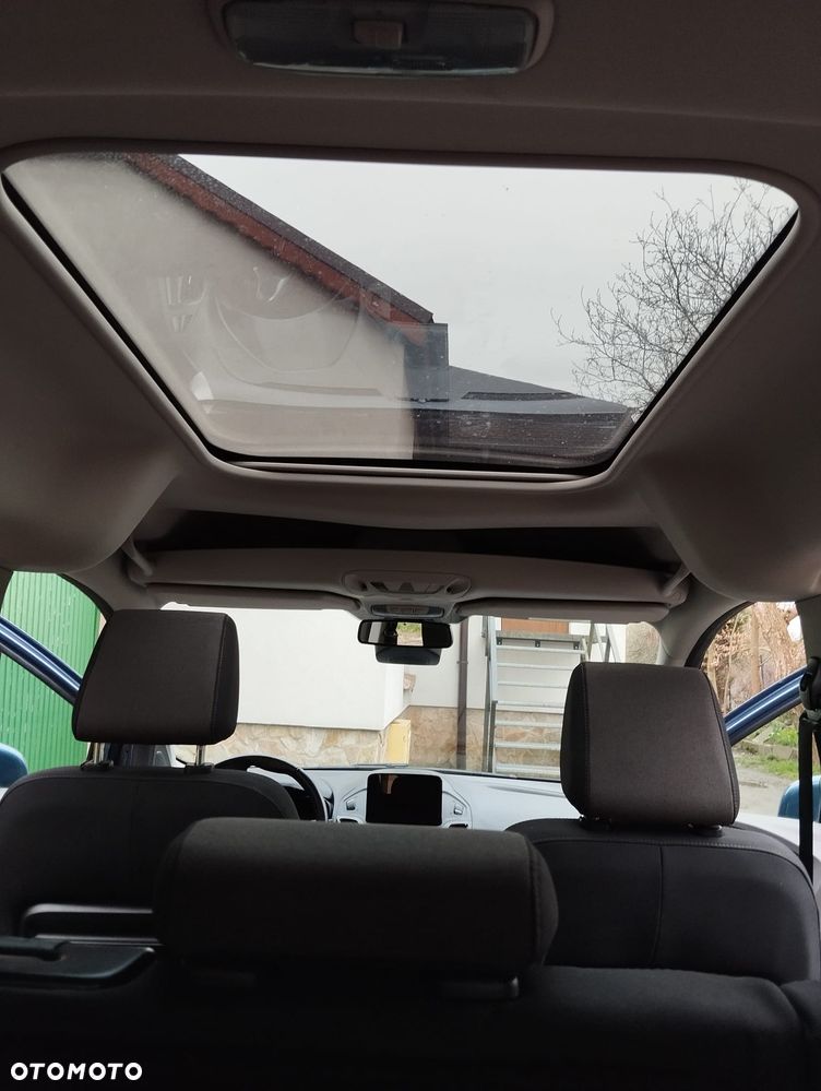 Ford Tourneo Connect Grand - 25